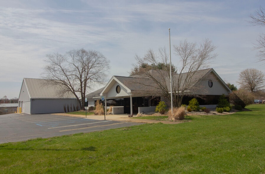 5835 Venture Park Dr, Kalamazoo, MI for sale - Building Photo - Image 2 of 12