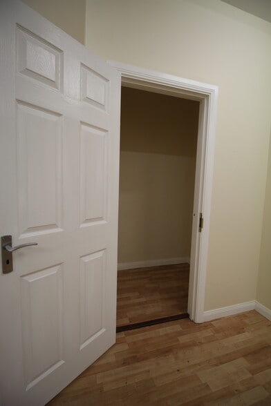 3 Prospect Ct, Castlederg for lease - Interior Photo - Image 3 of 10