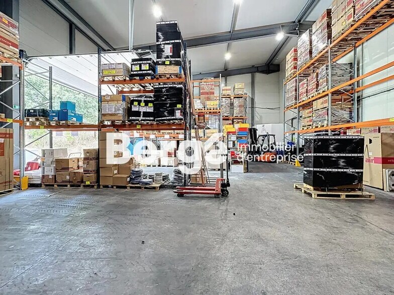 Industrial in Fréjus for lease - Interior Photo - Image 2 of 17