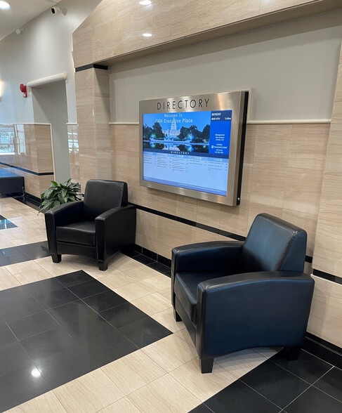 7404 Executive Pl, Lanham, MD for lease - Interior Photo - Image 3 of 3