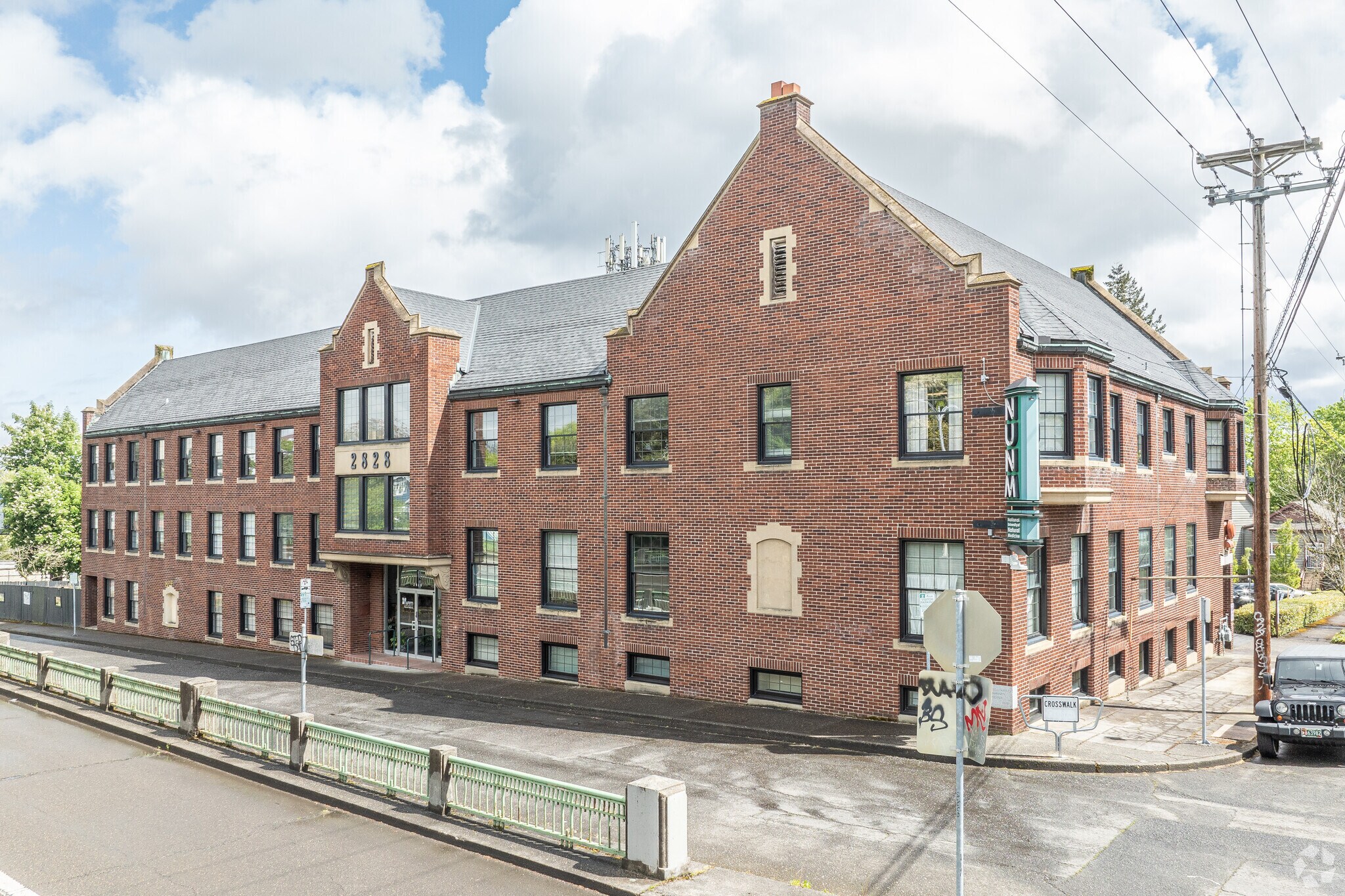 2828 SW Naito Pky, Portland, OR for sale Primary Photo- Image 1 of 1