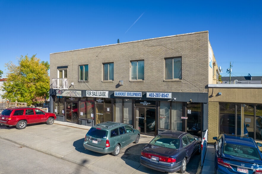 3624 Burnsland Rd SE, Calgary, AB for sale - Building Photo - Image 3 of 5