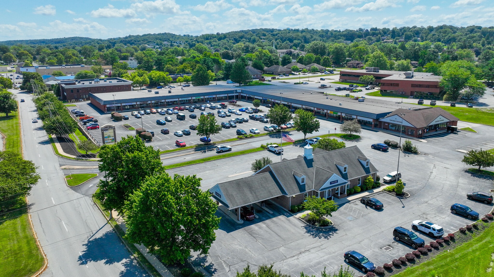 2500-2598 Eastern Blvd, York, PA for lease Building Photo- Image 1 of 2