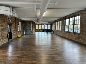 722 Scott St, Covington, KY for lease Interior Photo- Image 1 of 10