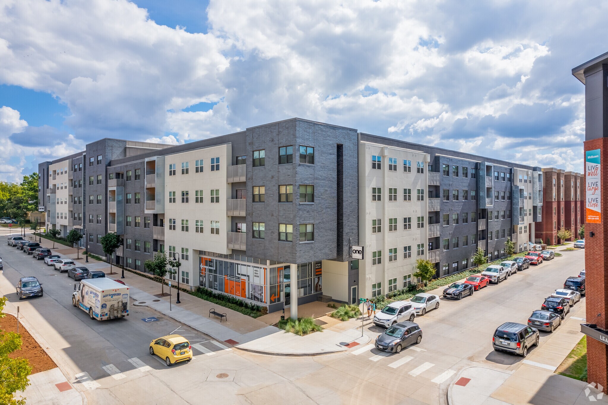 713 W 4th Ave, Stillwater, OK for sale Primary Photo- Image 1 of 1