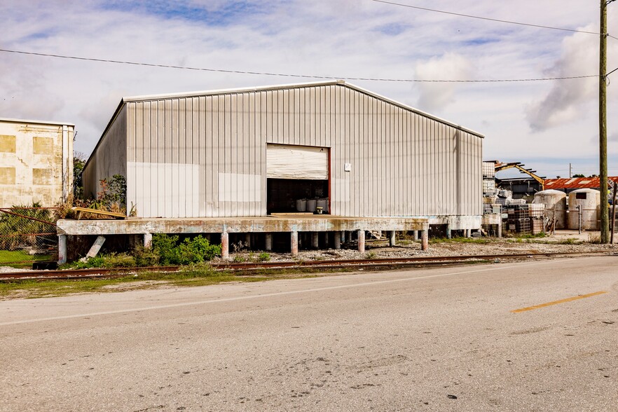 925 NW 12th St, Belle Glade, FL for sale - Building Photo - Image 1 of 1