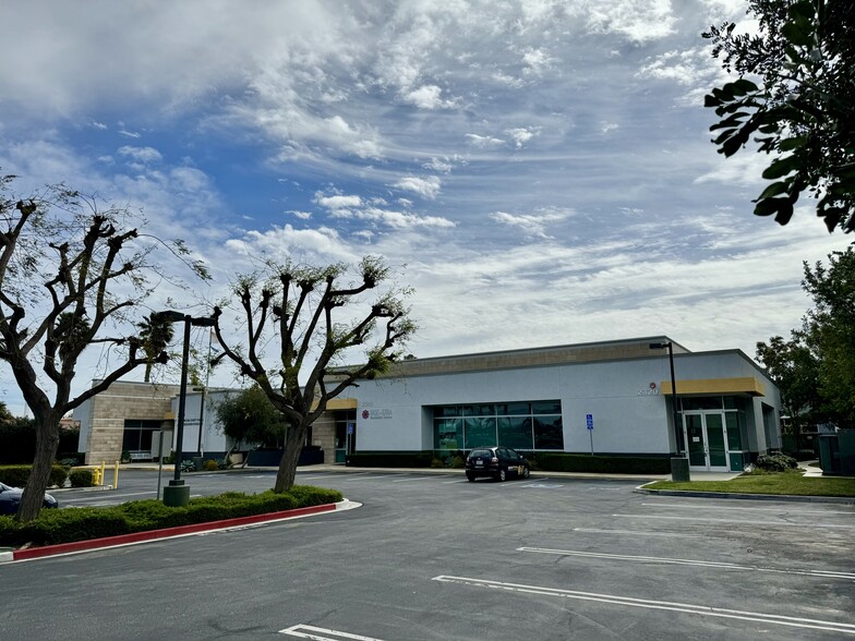 2320-2350 Wankel Way, Oxnard, CA for lease - Building Photo - Image 2 of 5