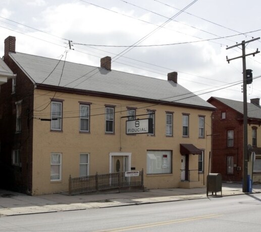 575-577 Broadway, Hanover, PA for sale - Primary Photo - Image 1 of 1