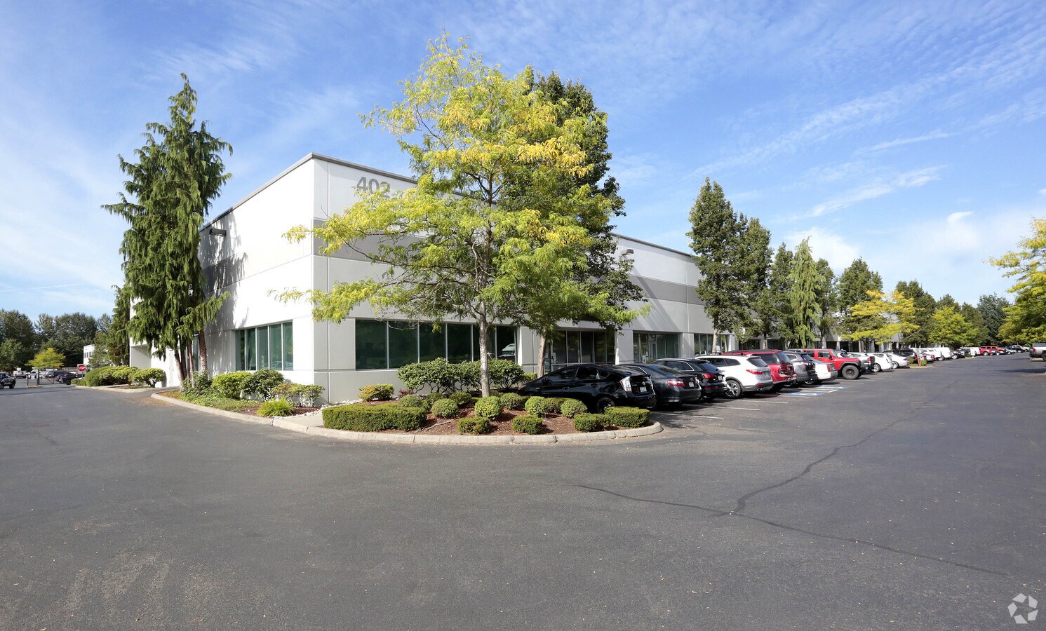 402 Valley Ave NW, Puyallup, WA 98371