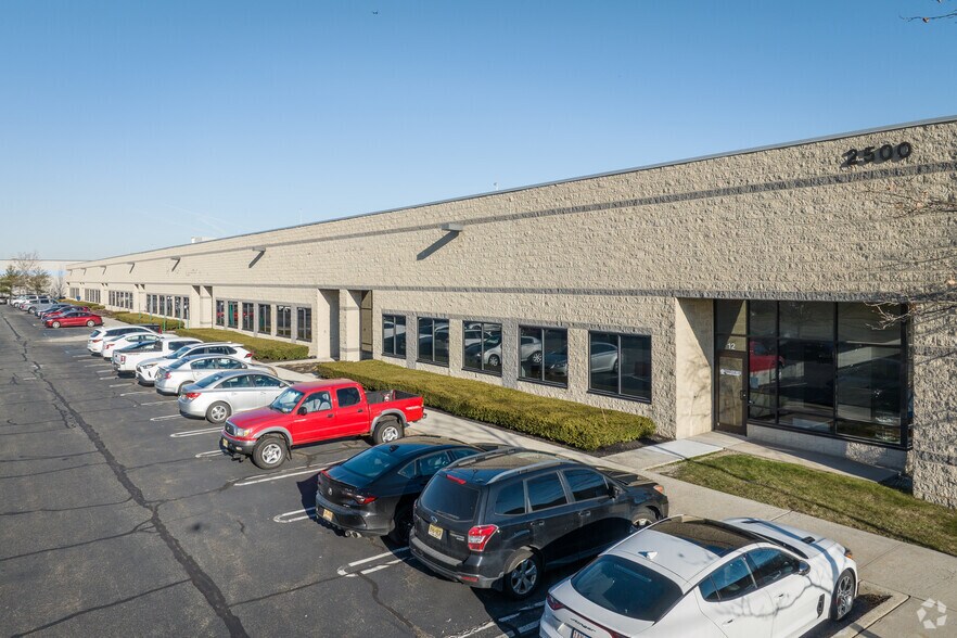 2500 Main St, Sayreville, NJ 08872