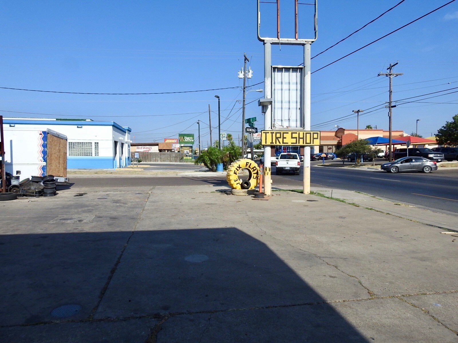 2001 Guadalupe St, Laredo, TX 78043 Retail for Sale