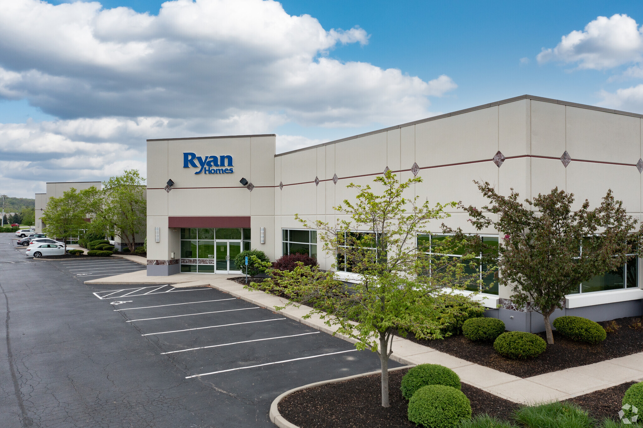 8610-8634 Jacquemin Dr, West Chester, OH for lease Building Photo- Image 1 of 5