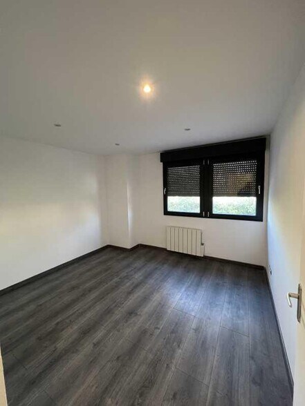 Office in Garges-lès-Gonesse for lease - Building Photo - Image 2 of 4