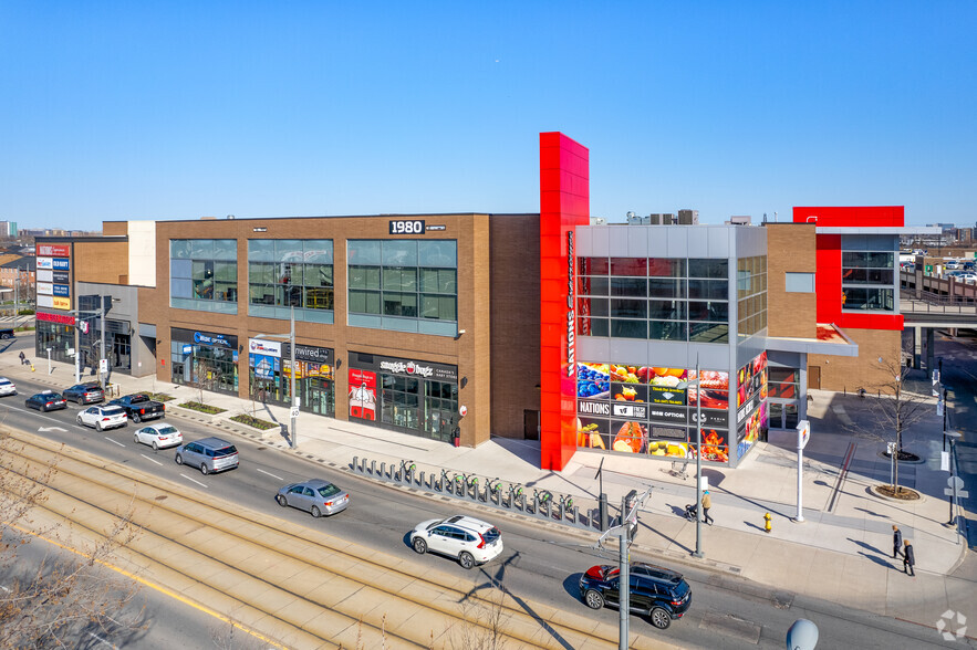 2100 Saint Clair Ave, Toronto, ON for lease - Building Photo - Image 2 of 17