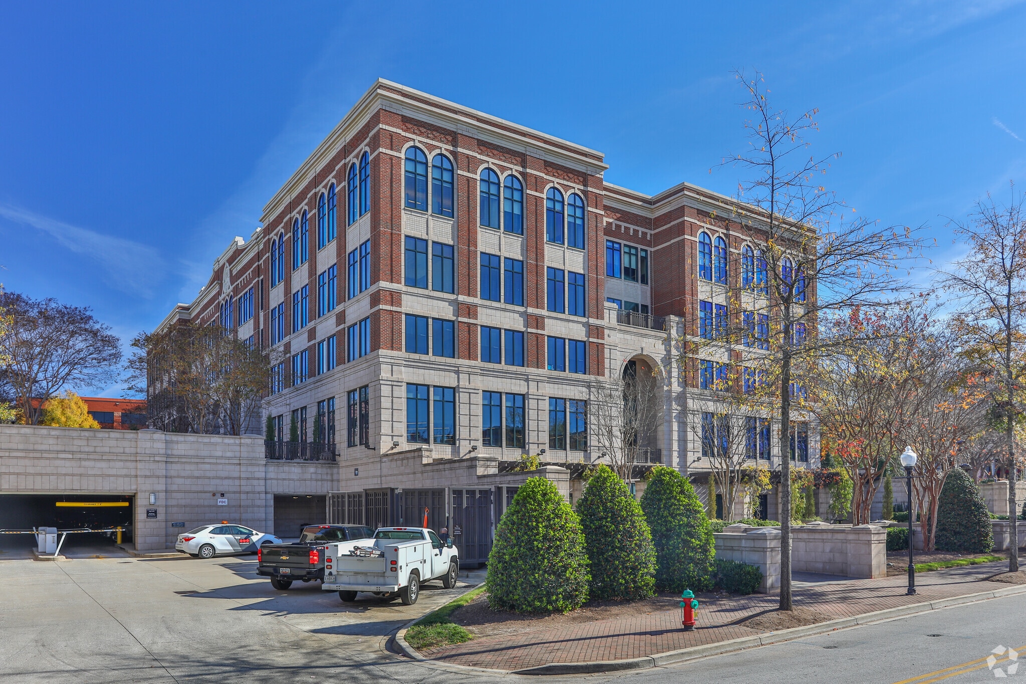 100 Dunbar St, Spartanburg, SC 29306 ONE SQUARE