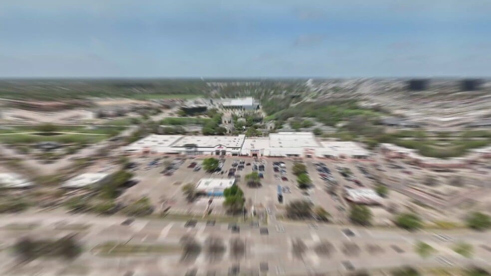 801-1001 W 15th St, Plano, TX for lease - Commercial Listing Video - Image 2 of 14