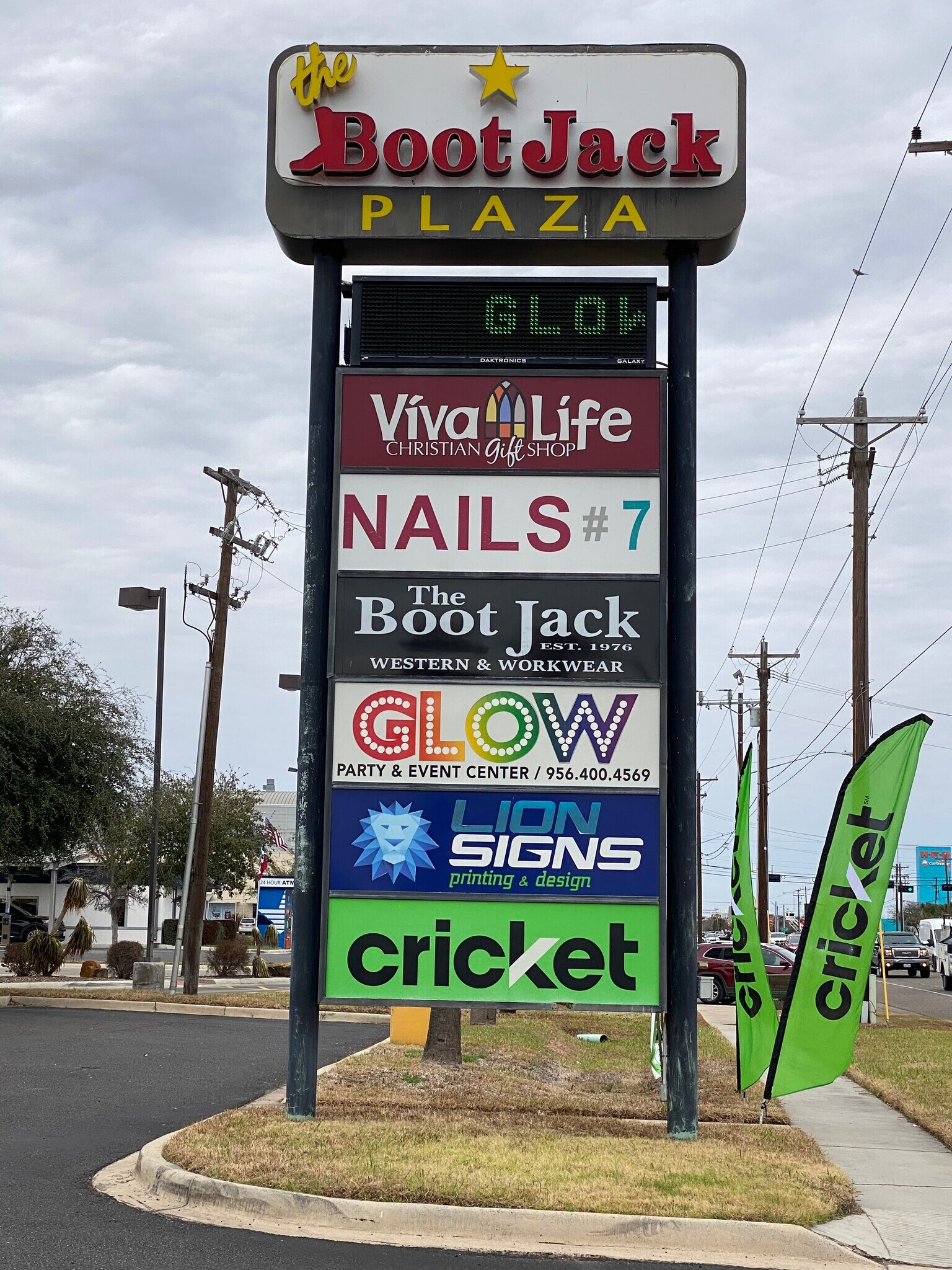 6601 N 10th St, McAllen, TX 78504 Boot Jack Plaza