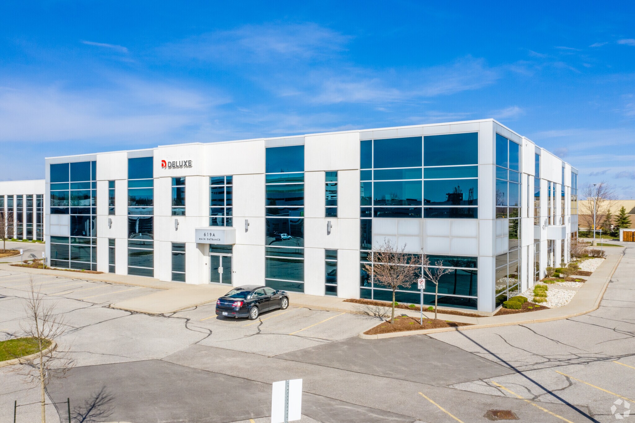 619 Kumpf Dr, Waterloo, ON for sale Primary Photo- Image 1 of 1