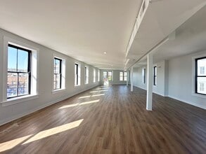 4024 Hamilton Ave, Cincinnati, OH for lease Interior Photo- Image 2 of 5