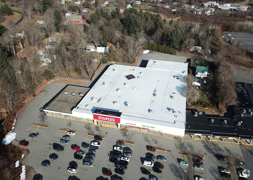 259 Mohawk Trl, Greenfield, MA for sale - Primary Photo - Image 1 of 1