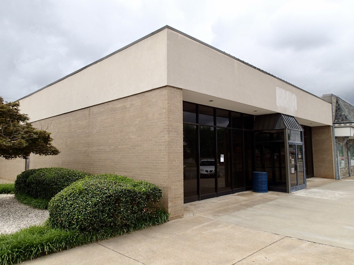 153 W Main St, Spindale, NC 28160