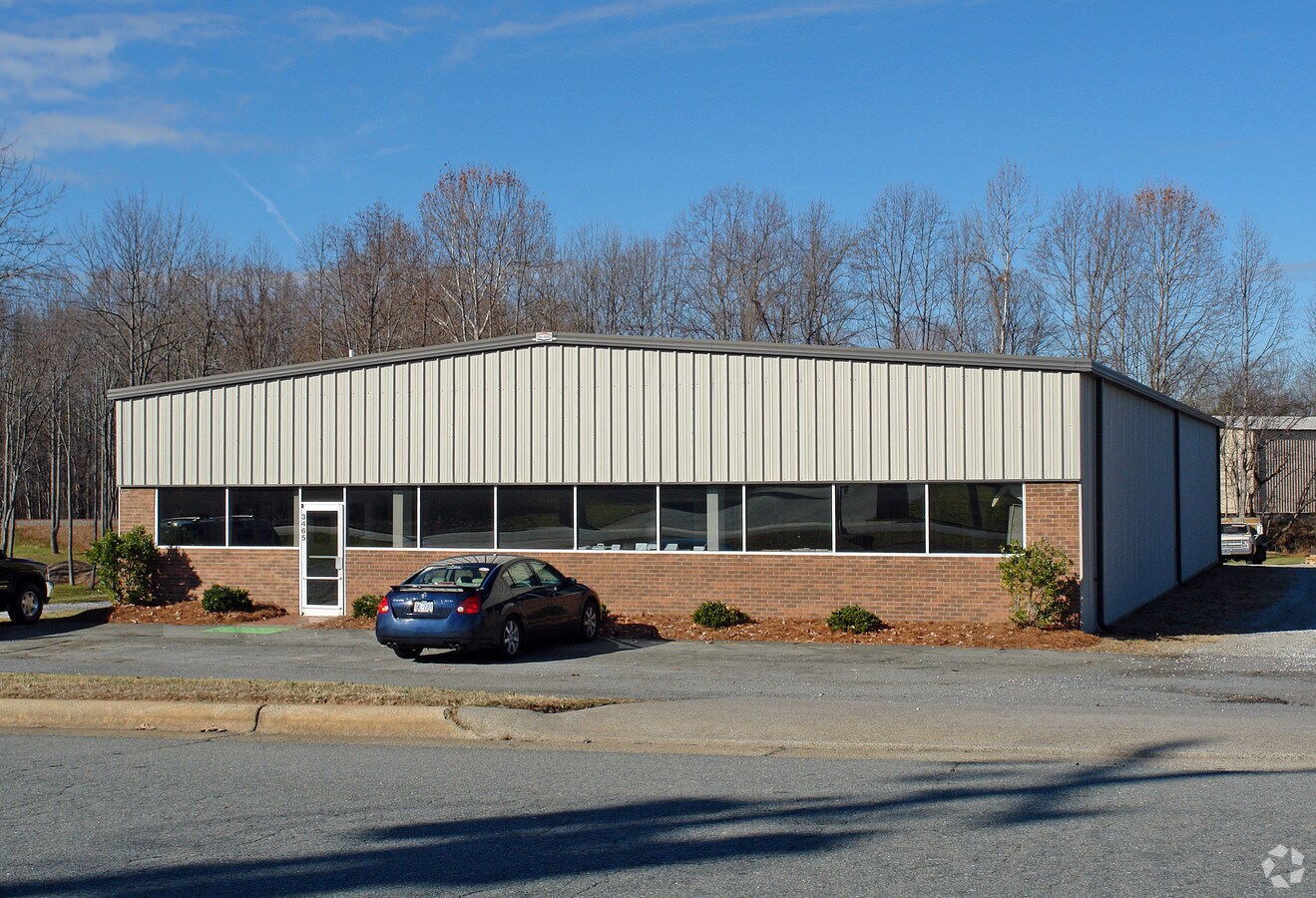 3465 Myer Lee Dr, WinstonSalem, NC 27101