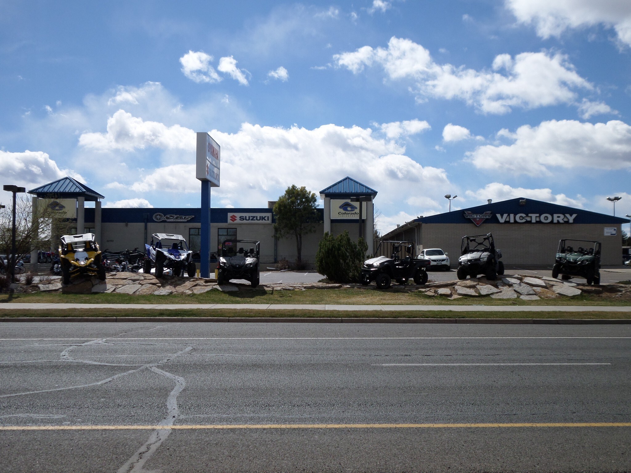 2050 W 104th Ave, Thornton, CO for sale Primary Photo- Image 1 of 1