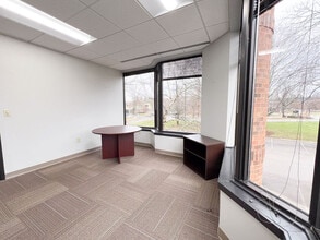 5121 Maryland Way, Brentwood, TN for lease Interior Photo- Image 2 of 2