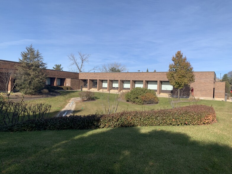 6910 S Madison St, Willowbrook, IL for sale - Building Photo - Image 3 of 17