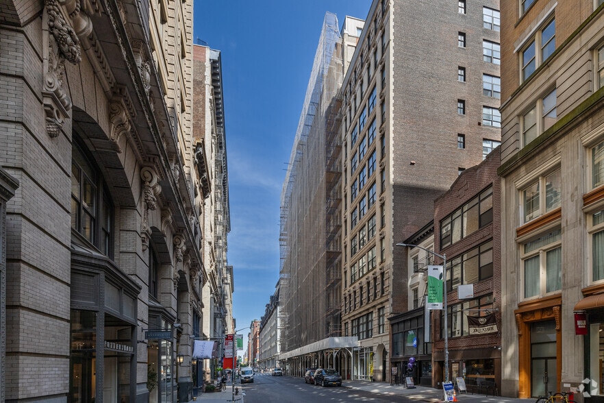 4 W 19th St, New York, NY for lease - Building Photo - Image 2 of 2