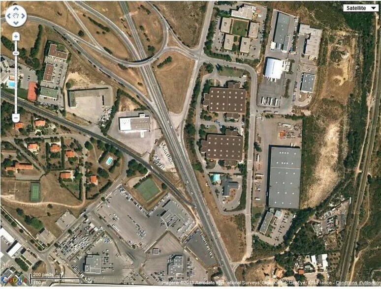 Industrial in Vitrolles for lease - Aerial - Image 1 of 1