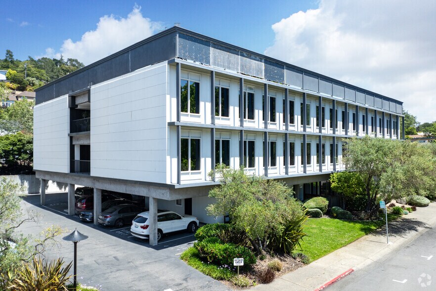 599 Sir Francis Drake Blvd, Greenbrae, CA for lease - Building Photo - Image 3 of 18
