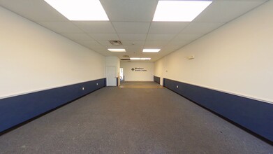 360-430 E Hanes Mill Rd, Winston-Salem, NC for lease Interior Photo- Image 2 of 7