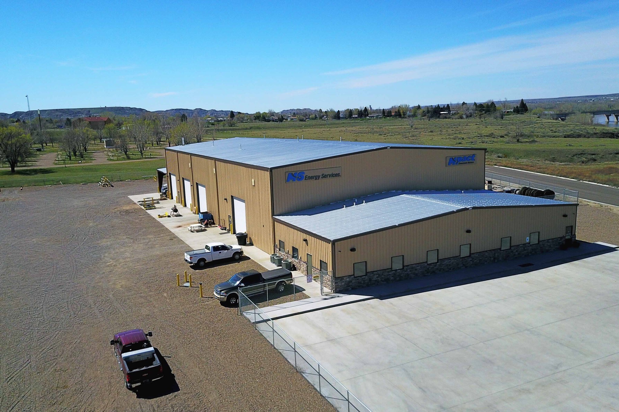 123 W Oregon Ln, Glendive, MT for sale Primary Photo- Image 1 of 1