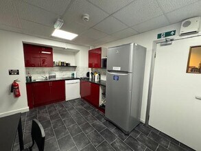 Coronation Rd, High Wycombe for lease Interior Photo- Image 2 of 3