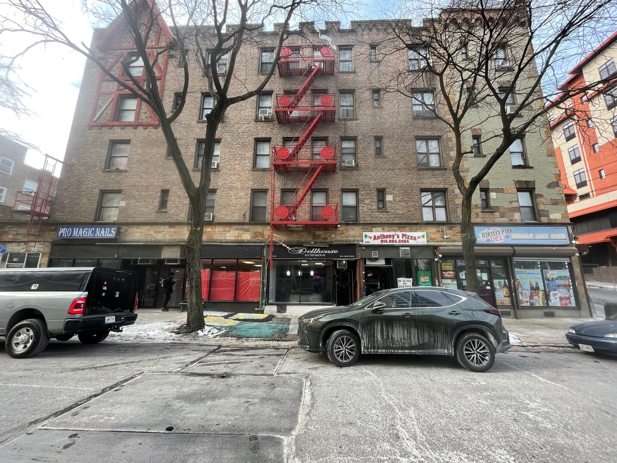 198-210 Gramatan Ave, Mount Vernon, NY for lease Building Photo- Image 1 of 8