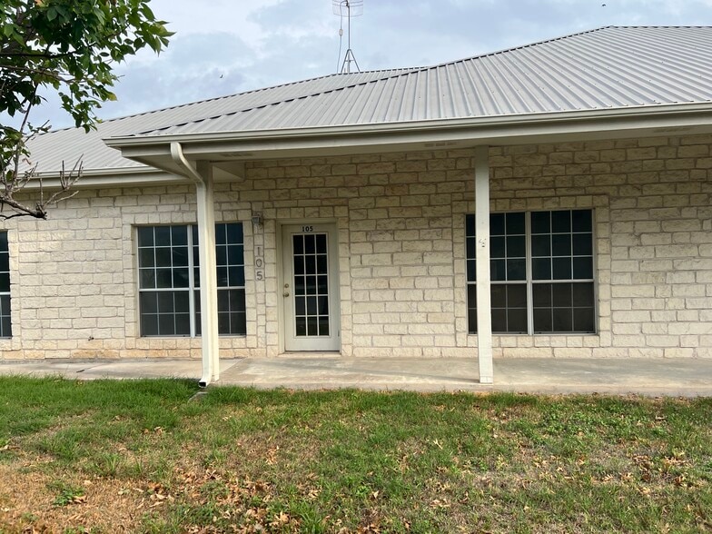605 River Bend Dr, Georgetown, TX for lease - Building Photo - Image 2 of 3