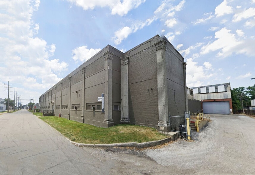 229 Factory St, La Porte, IN for sale - Building Photo - Image 2 of 9