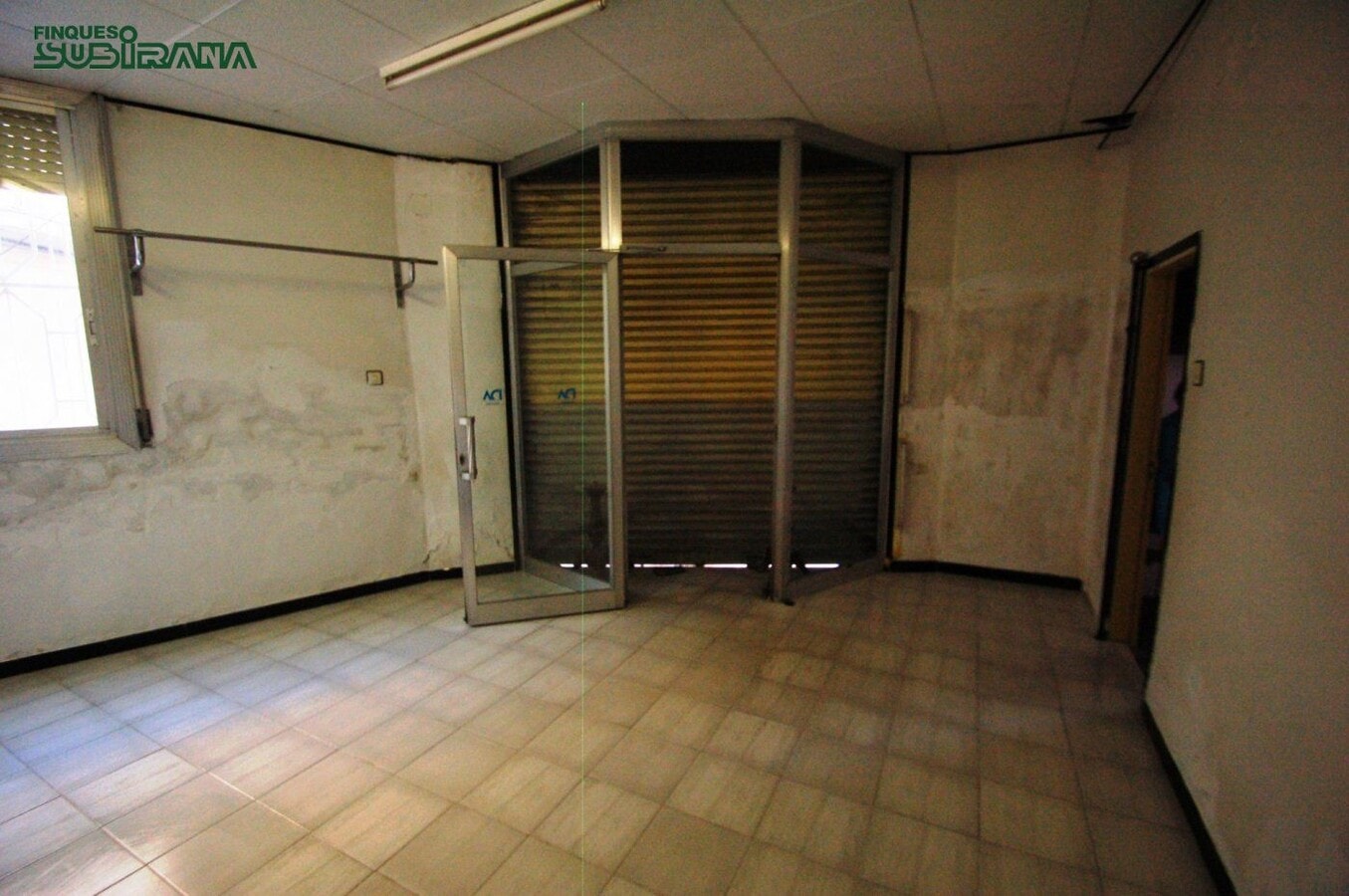 Carrer de Santa Llúcia, Vilanova del Camí, BAR 08788 -  -  - Interior Photo - Image 1 of 3