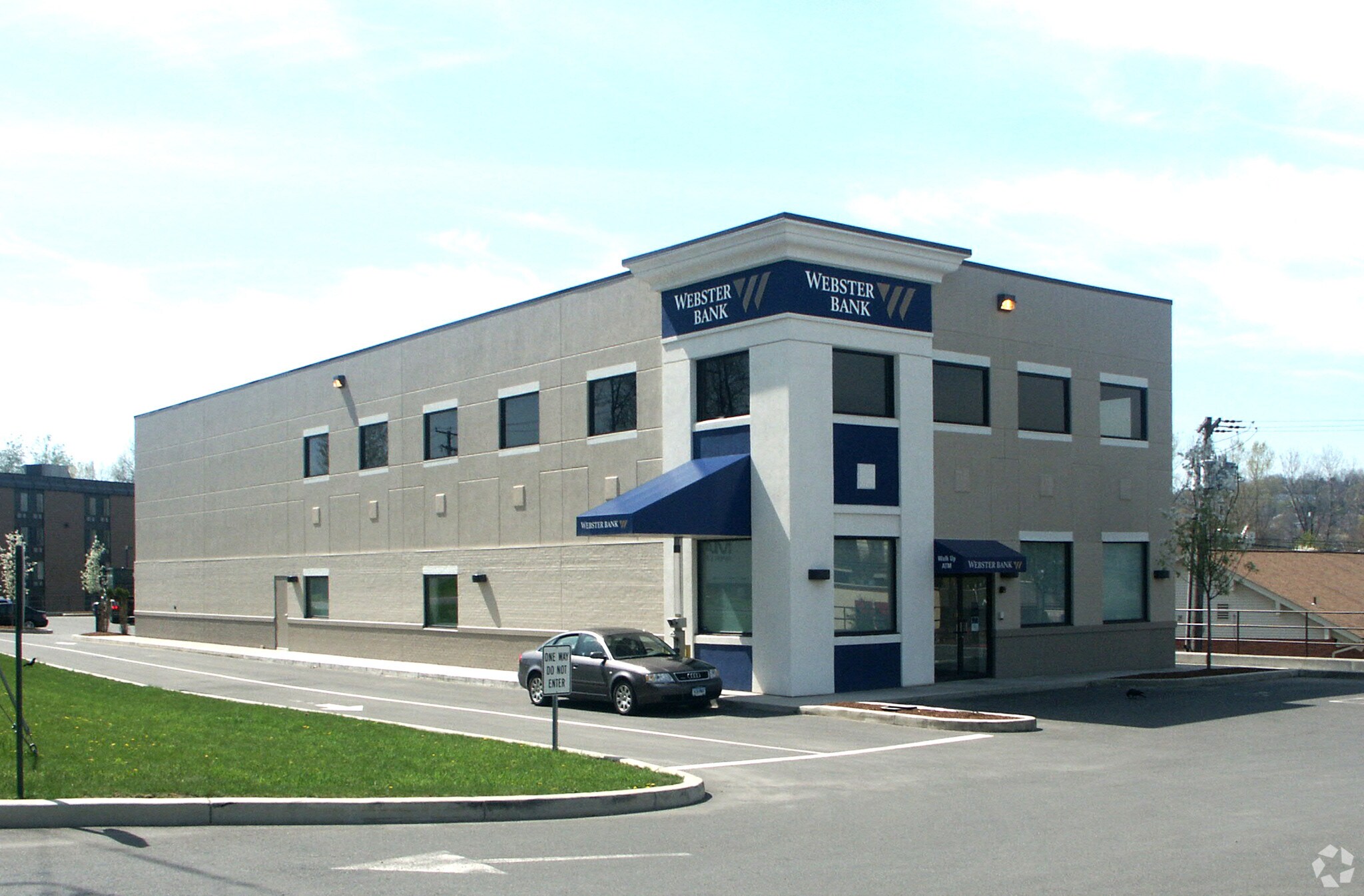 83 Newtown Rd, Danbury, CT 06810