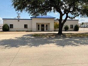 2920 Industrial Ln, Garland, TX for lease Primary Photo- Image 1 of 7