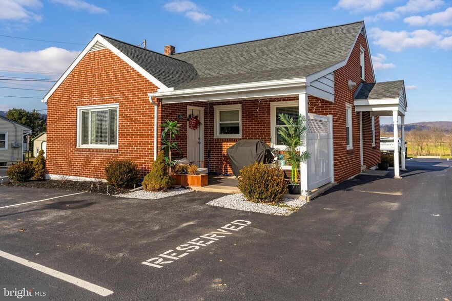 1278 Division Hwy, Ephrata, PA for sale - Building Photo - Image 2 of 4