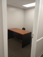 1520 Rock Run Dr, Crest Hill, IL for lease Interior Photo- Image 1 of 2