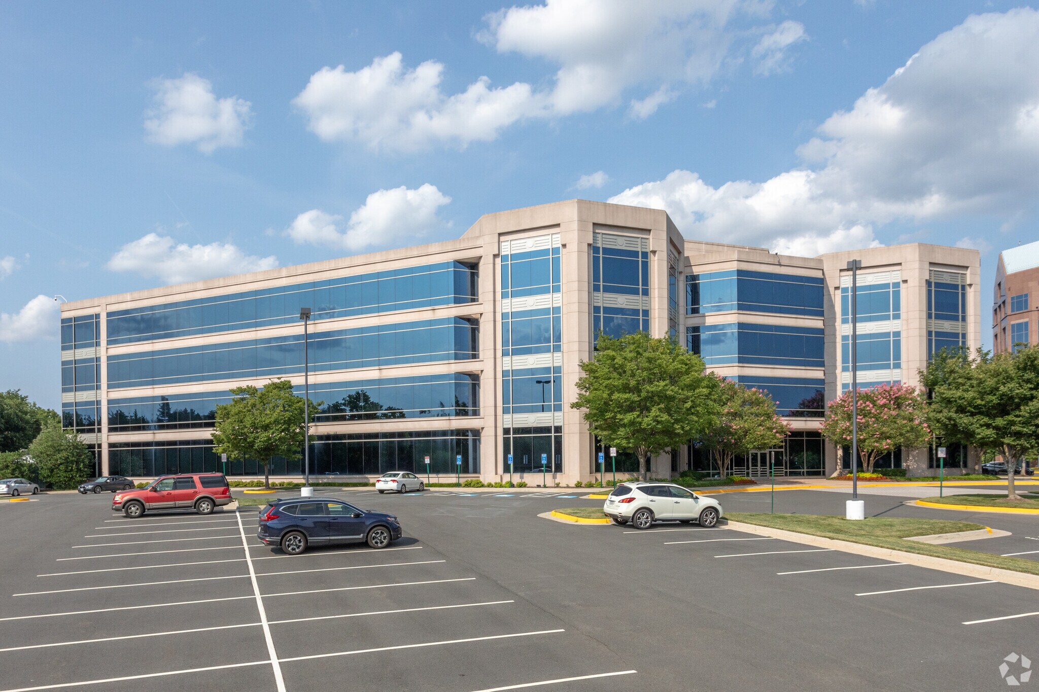 13880 Dulles Corner Ln, Herndon, VA 20171 - Dulles Corner lV | LoopNet - 2340 Dulles Corner Blvd Herndon Va 20171