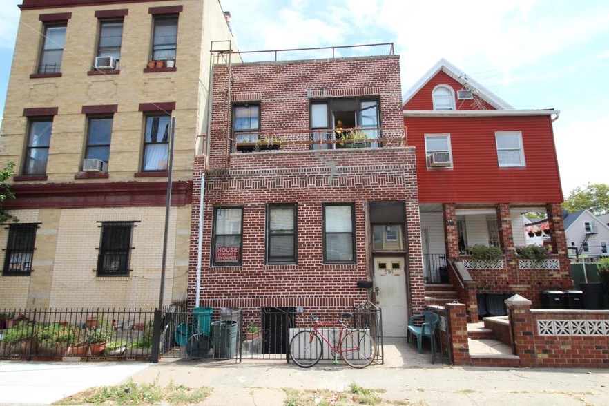 591 E 3rd St, Brooklyn, NY for sale - Building Photo - Image 1 of 1