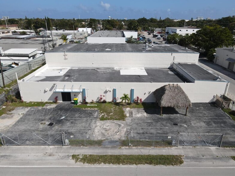 2055 Liberty St, Hollywood, FL for sale - Building Photo - Image 2 of 27