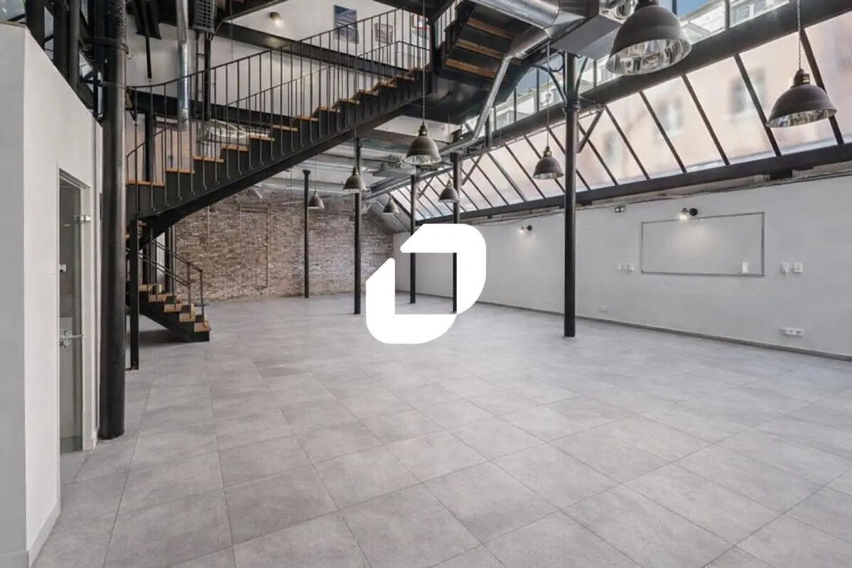 65 Rue De Reuilly, Paris for sale Interior Photo- Image 1 of 12