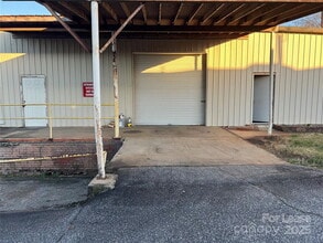 618 N Carolina Ave, Maiden, NC for lease Interior Photo- Image 2 of 18