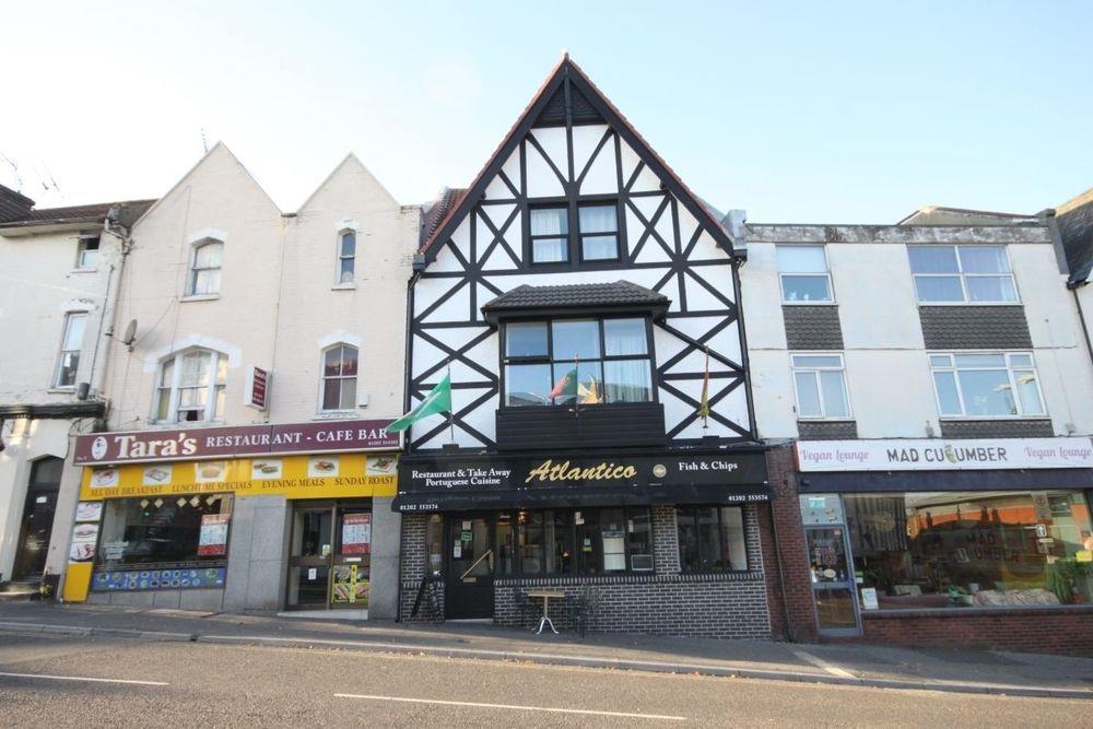 6 The Triangle, Bournemouth for sale Building Photo- Image 1 of 1