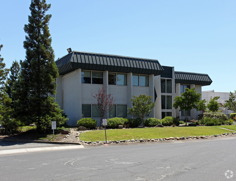 8160 Signal Ct, Sacramento, CA for lease - Building Photo - Image 2 of 4